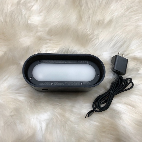 LOFTIE Smart Alarm Clock - Picture 2 of 9